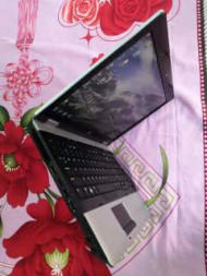 急售低價惠普高配i7 8G 256固態筆記本電腦